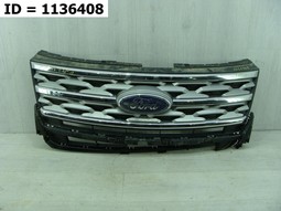 Решетка радиатора  на Ford Explorer V Рест. 2 (2017) 5 дв.. Б/У. Оригинал
