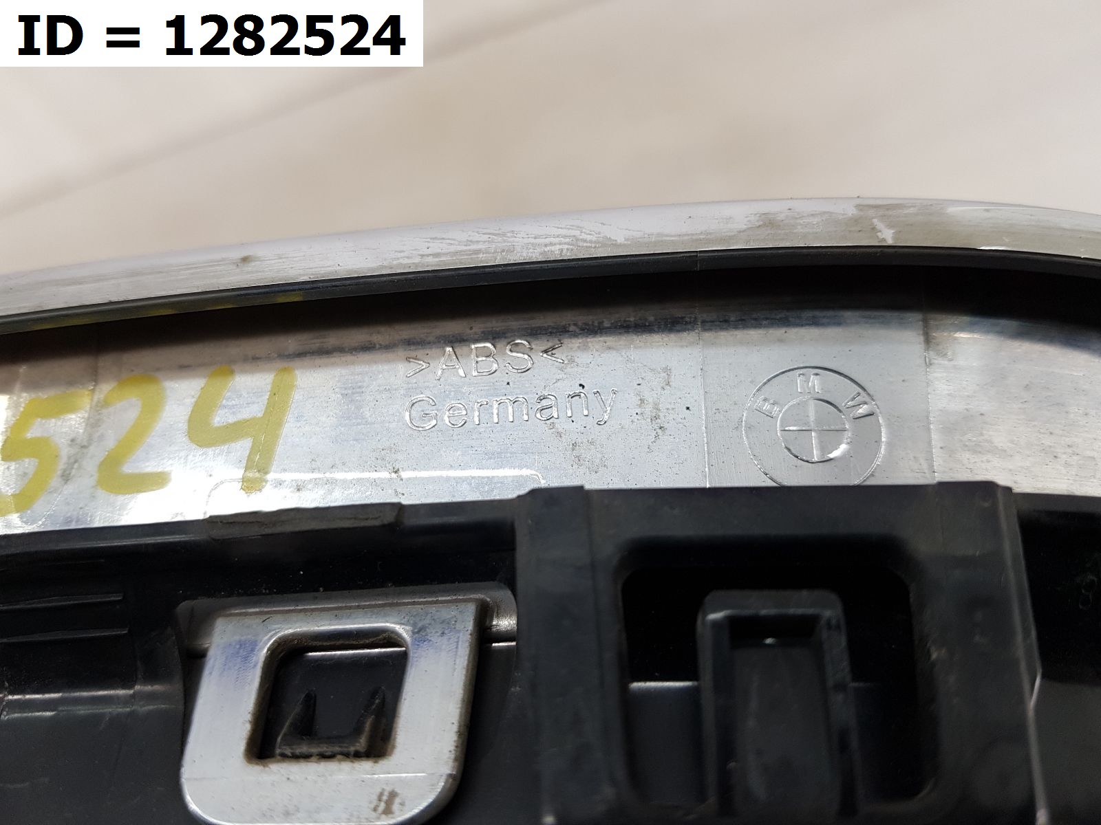 Решетка радиатора правая  BMW 1-er II (F20) Рест. (2015-2017) х/б 5 дв