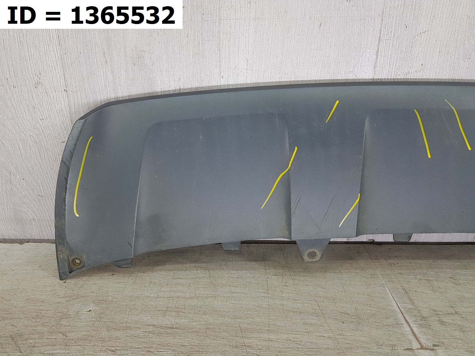 Накладка спойлера переднего бампера  Audi Q3 I Рест. (2014-2018) 5 дв.