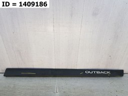 накладка двери на Subaru Outback 2014-2018. Б/У. Оригинал