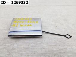 Заглушка буксировочного крюка заднего бампера  на MERCEDES-BENZ M-kl III (W166) (2011-2015) 5 дв.. Б/У. Оригинал