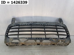 Решетка радиатора  на Porsche Cayenne II Рест. (958) (2014-2018) 5 дв.. Б/У. Оригинал