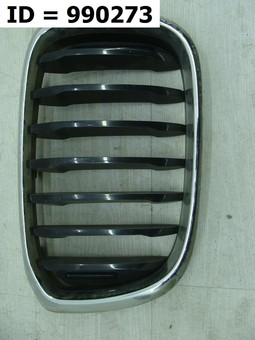Решетка радиатора правая  на BMW X3 III (G01) (2017) 5 дв.. Б/У. Оригинал