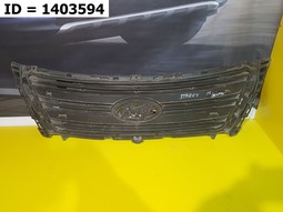 Решетка радиатора  на Hyundai Grand Starex I Рест. (2015-2018). Б/У. Оригинал