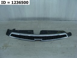 Решетка радиатора  Chevrolet Cruze I (2009-2012) х/б 5 дв.