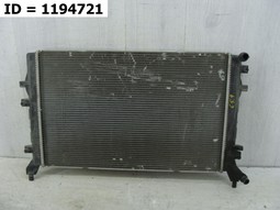 Радиатор охлаждения ДВС на Skoda Yeti 2013-2018. Б/У. Оригинал