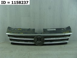 Решетка радиатора  Volkswagen Tiguan II (2016) 5 дв.
