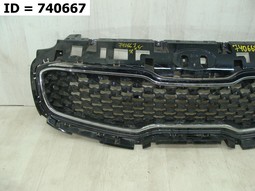 Решетка радиатора  на Kia Sportage IV (2016-2018) 5 дв.. Б/У. Оригинал