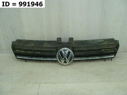 Решетка радиатора  на Volkswagen Golf VII (2012-2017) х/б 5 дв.. Б/У. Оригинал